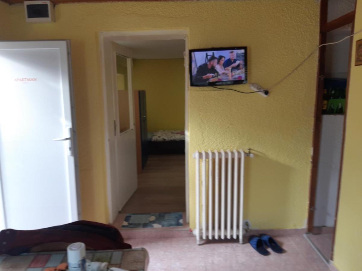 Apartman Novi Sad - Apartment Novi Sad Sremska Kamenica Exterior foto