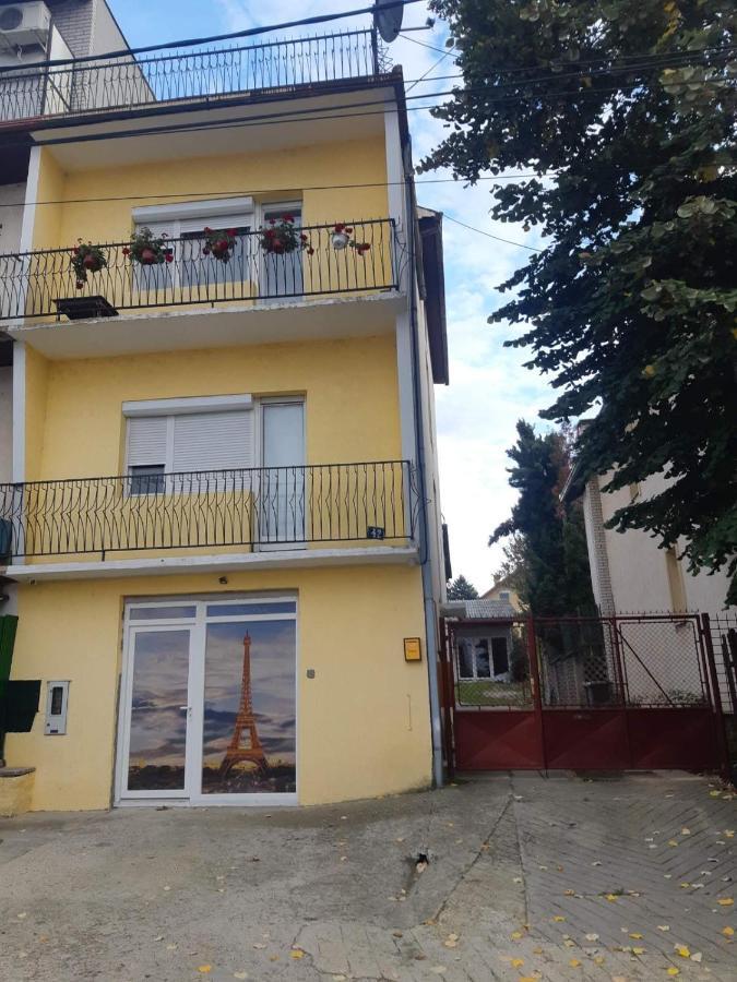 Apartman Novi Sad - Apartment Novi Sad Sremska Kamenica Exterior foto
